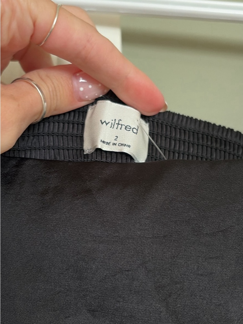 ARITZIA BLACK MIDI DRESS WITH SLIT - Picture 3 of 3